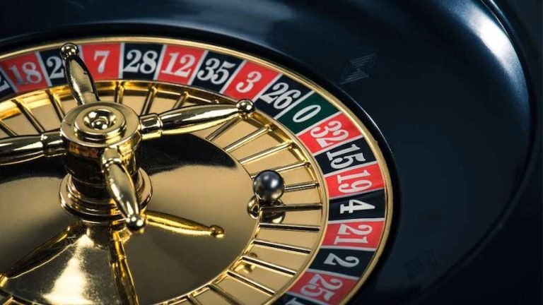 Người dùng Việt Nam chơi casino trực tuyến trên điện thoại